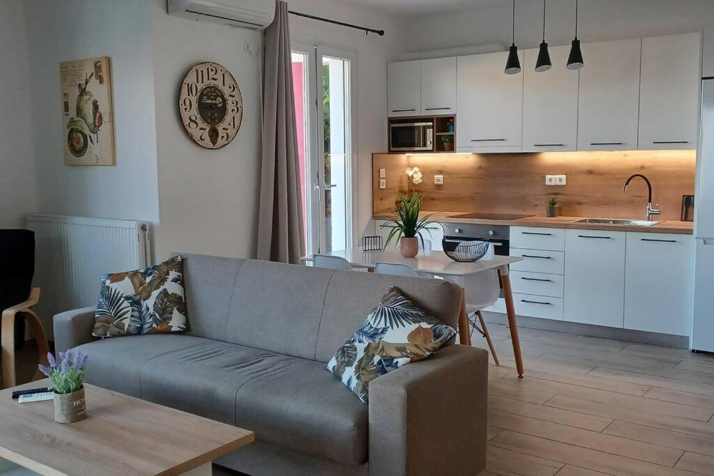 Seaview Luxury Apartment Мітіліні Екстер'єр фото